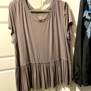 Flowy grey peplum top